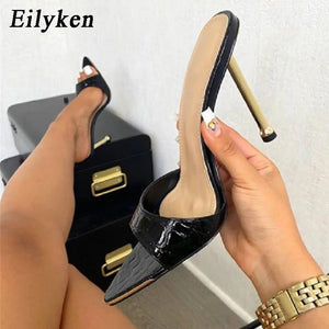 Women Pointed toe Sandals